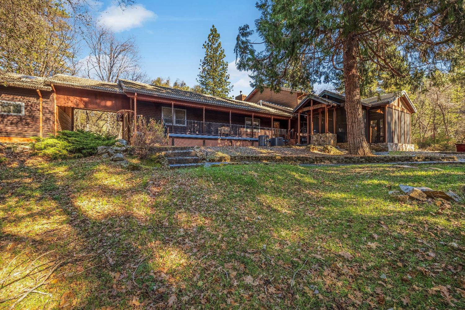 2689 Ivy Knoll Drive