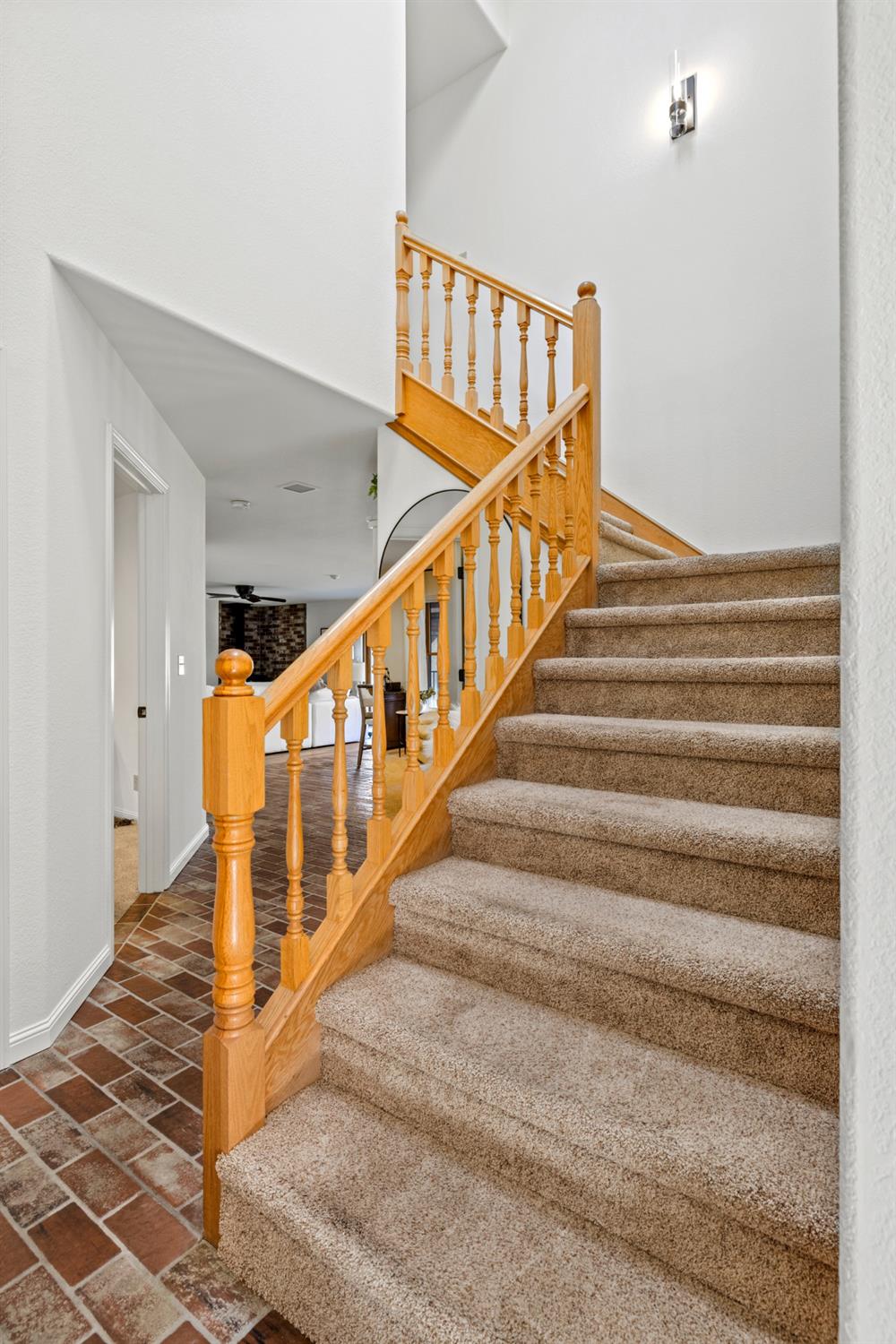 2689 Ivy Knoll Drive