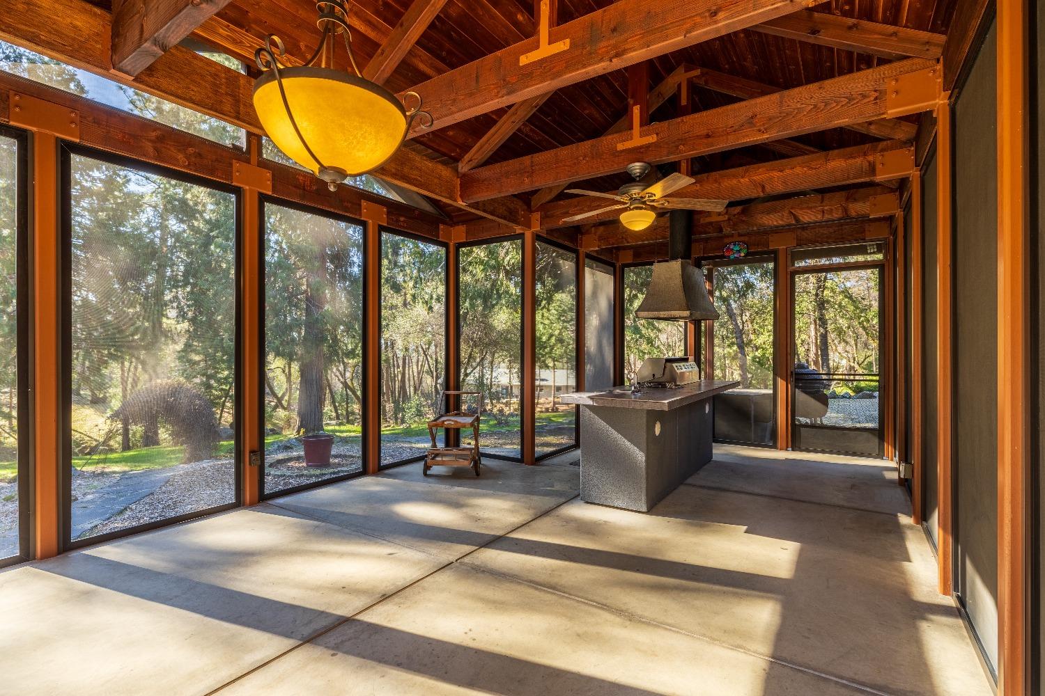 2689 Ivy Knoll Drive