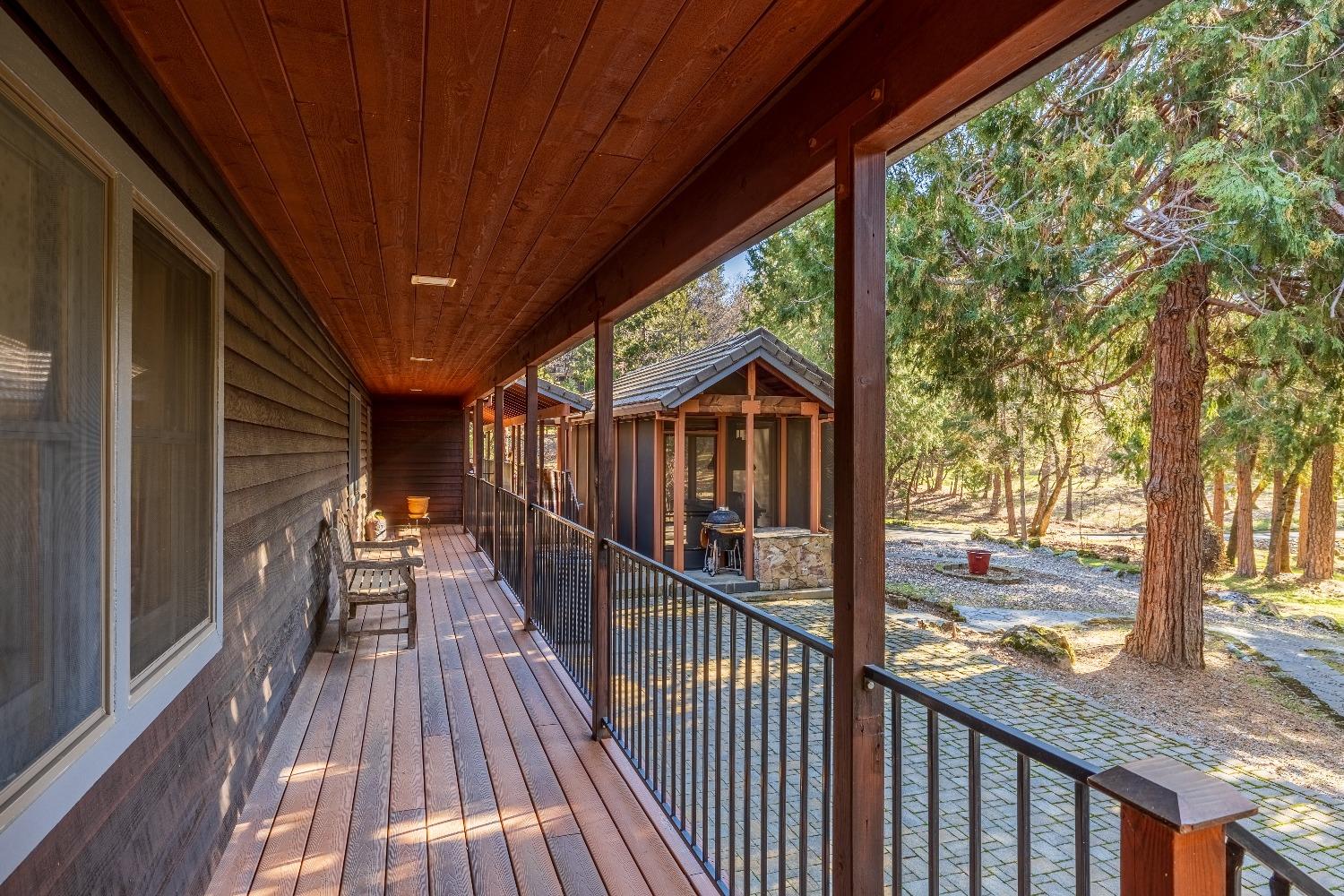 2689 Ivy Knoll Drive