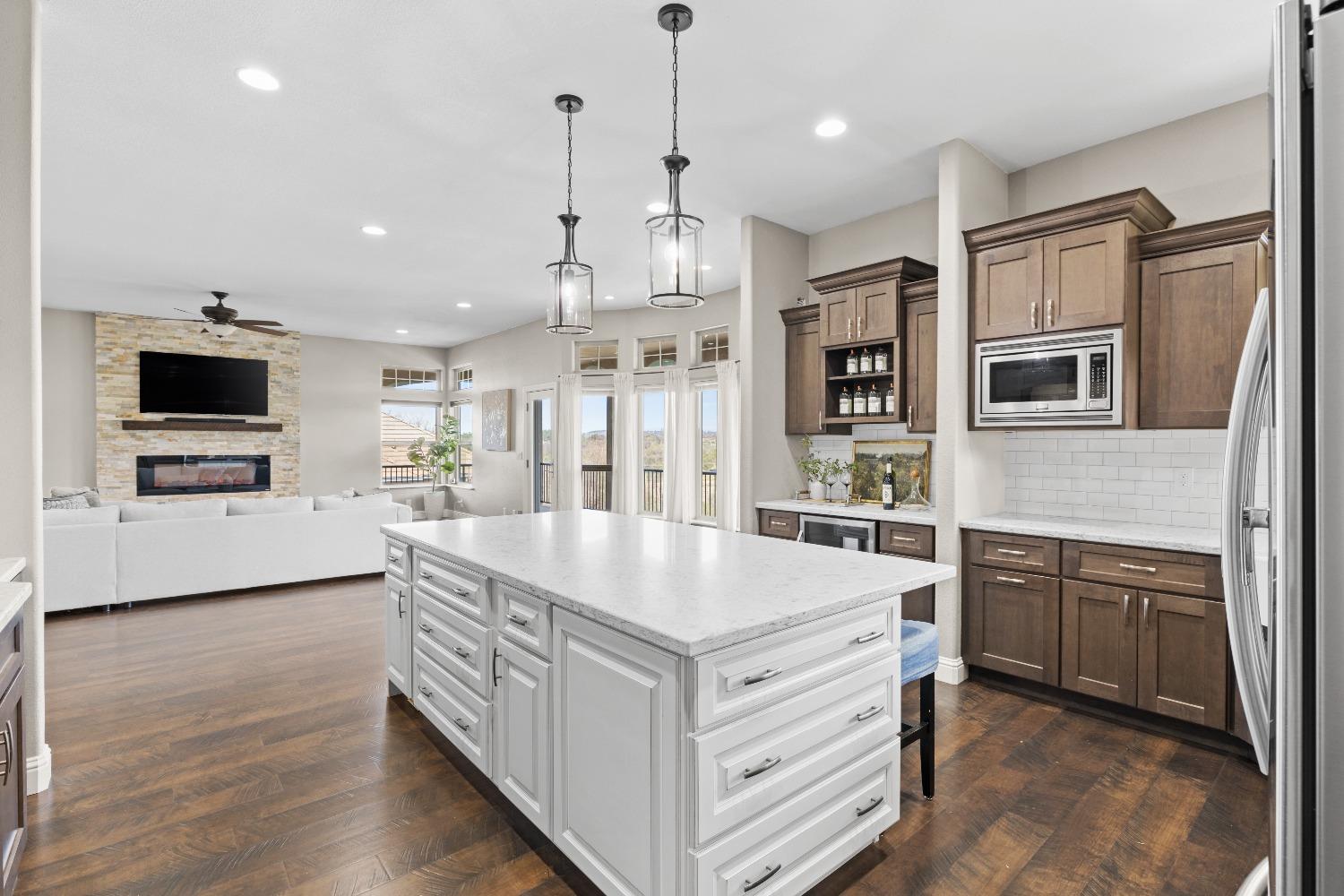 2437 Chantrelle Court