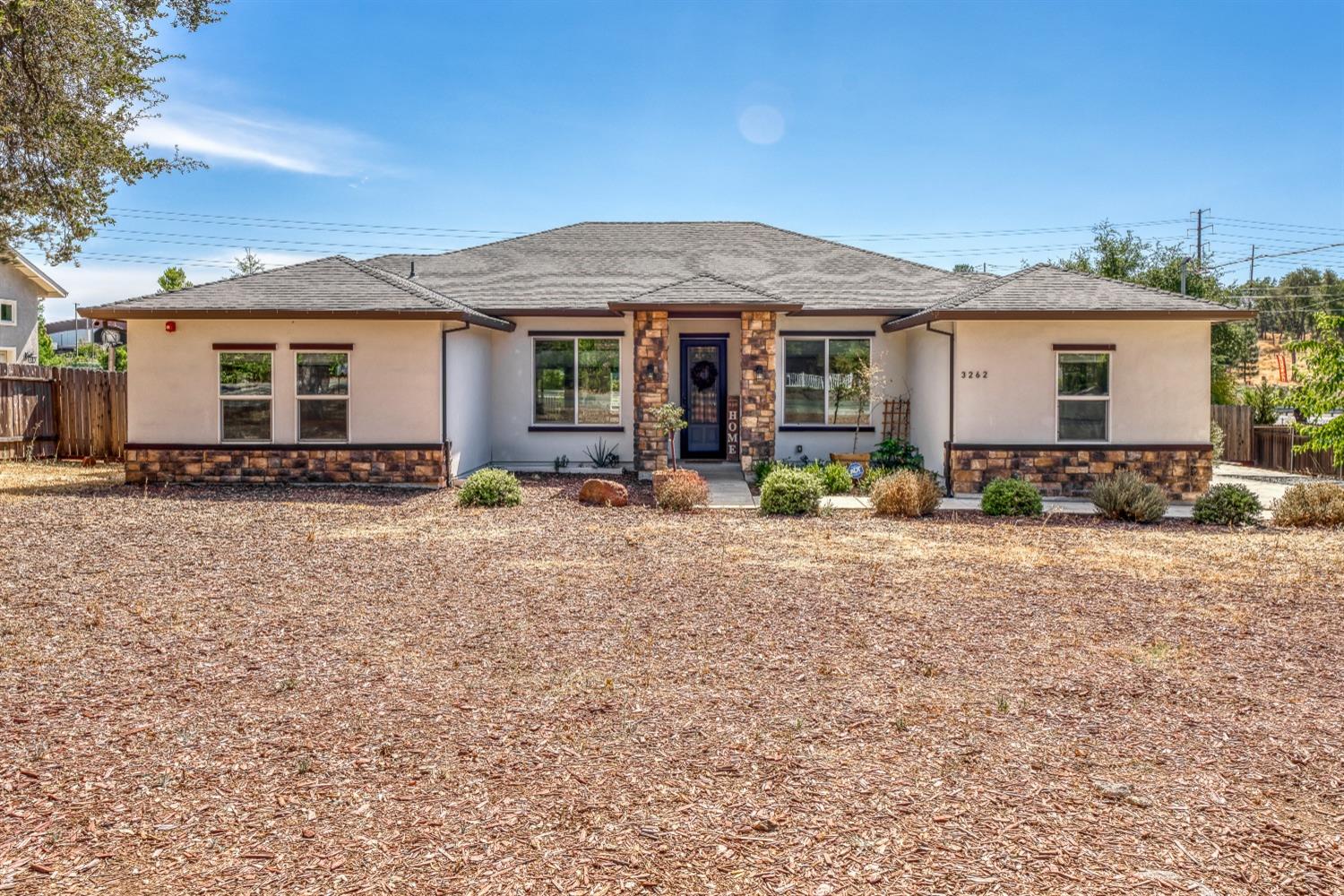 3262 Country Club Drive