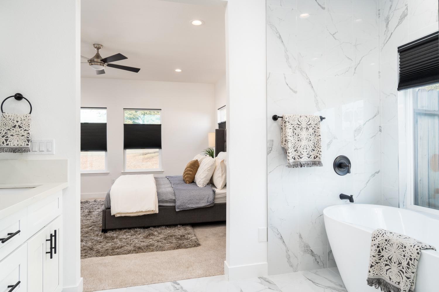 3262 Country Club Drive