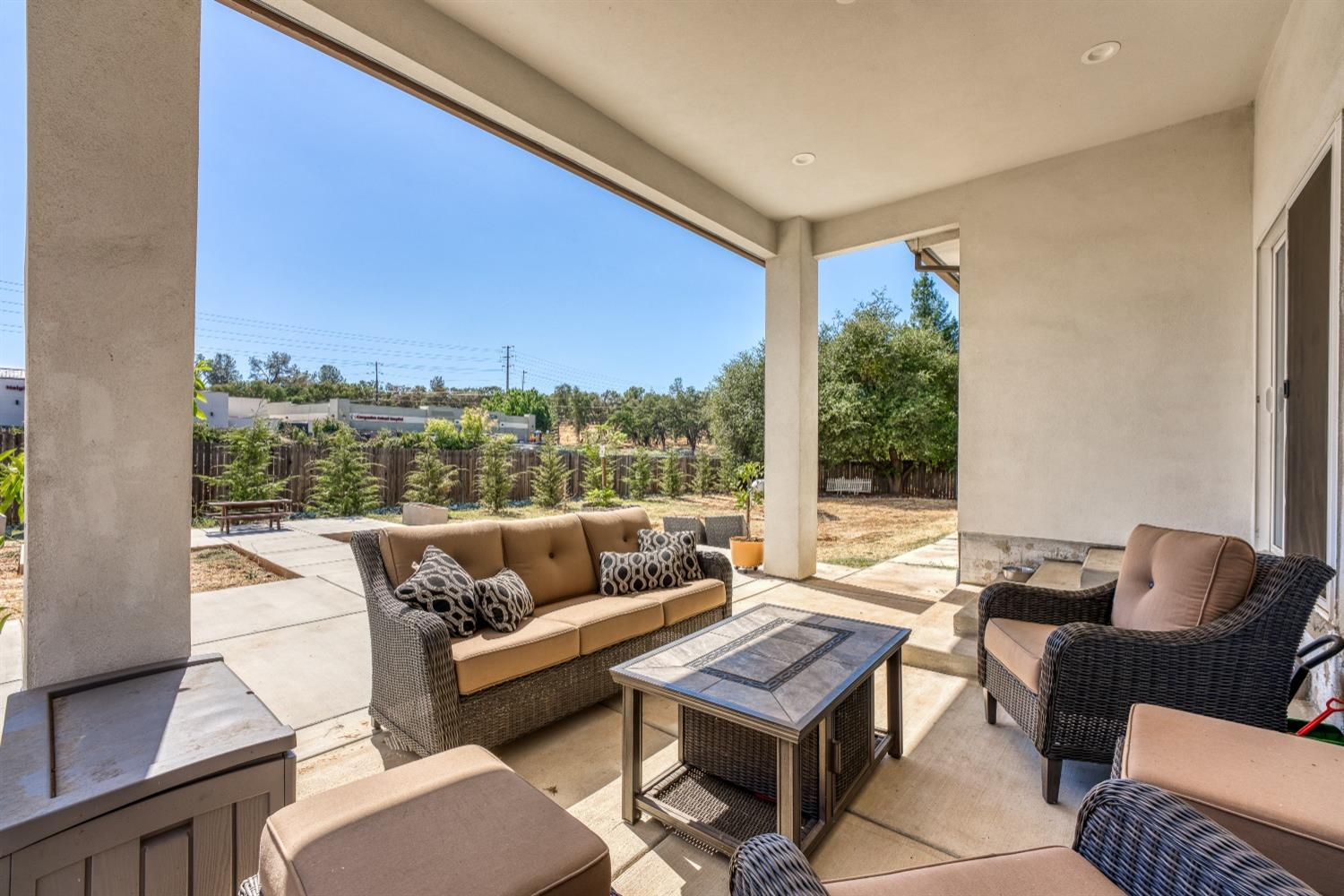 3262 Country Club Drive