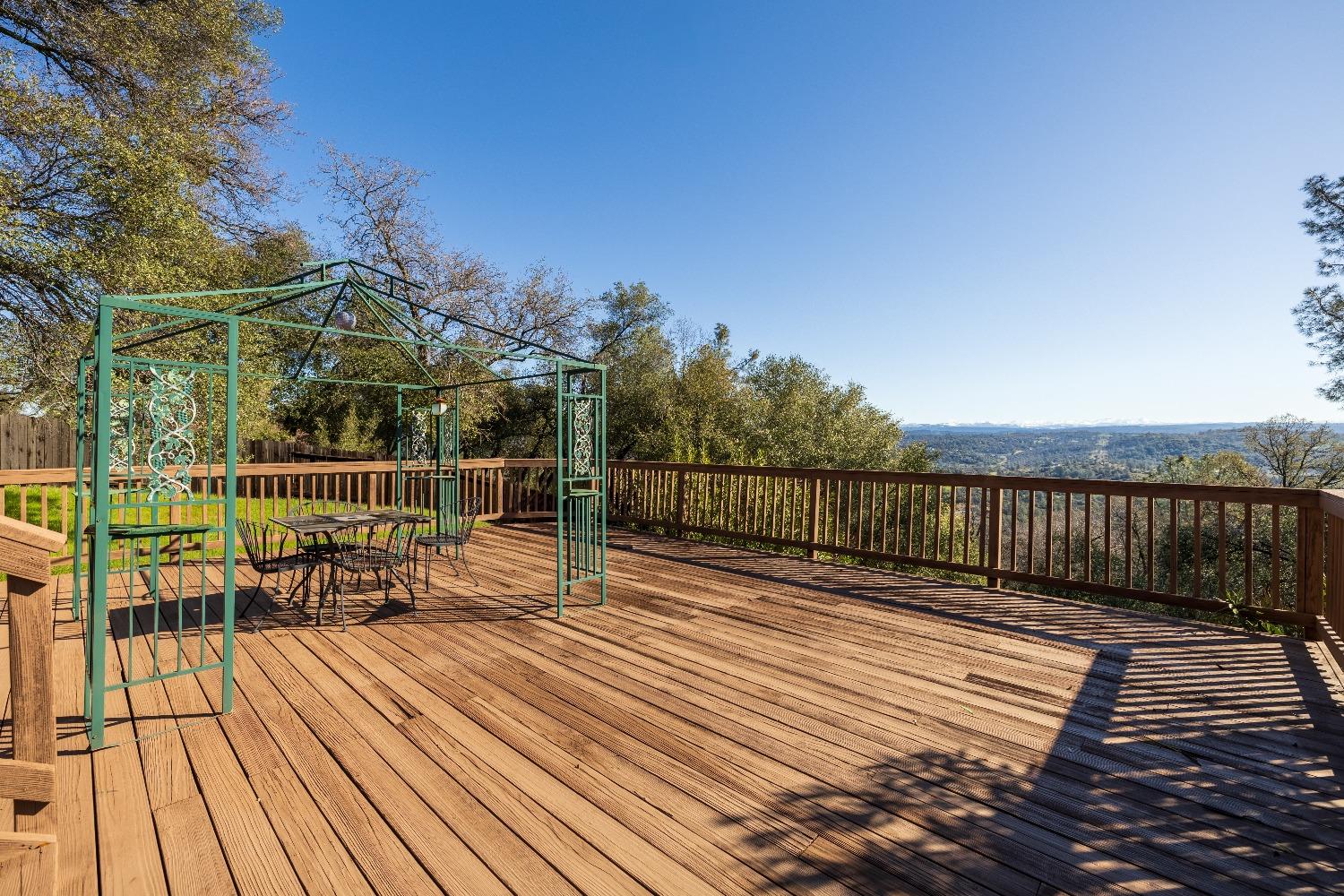 2203 Alpine View Drive