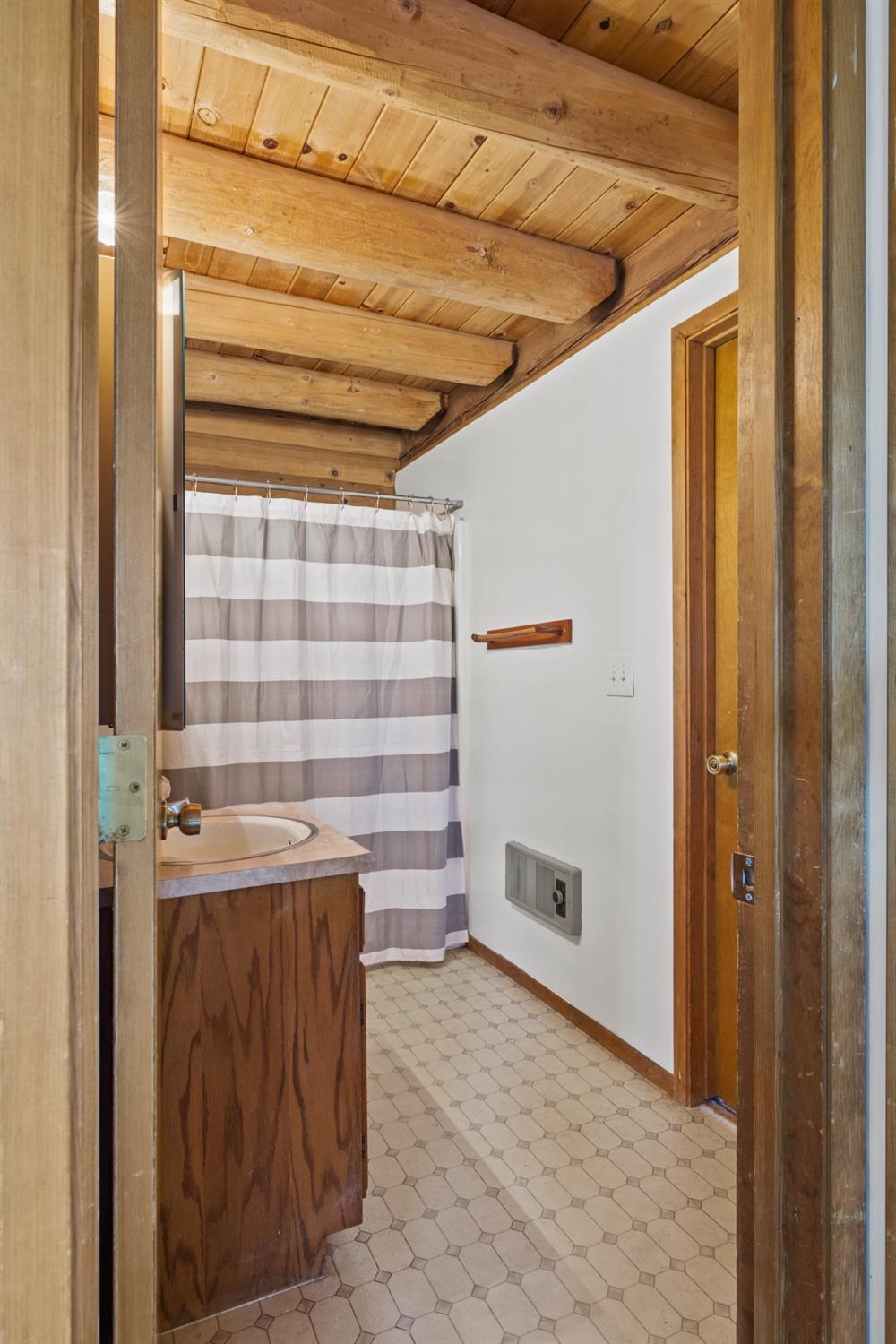 2203 Alpine View Drive