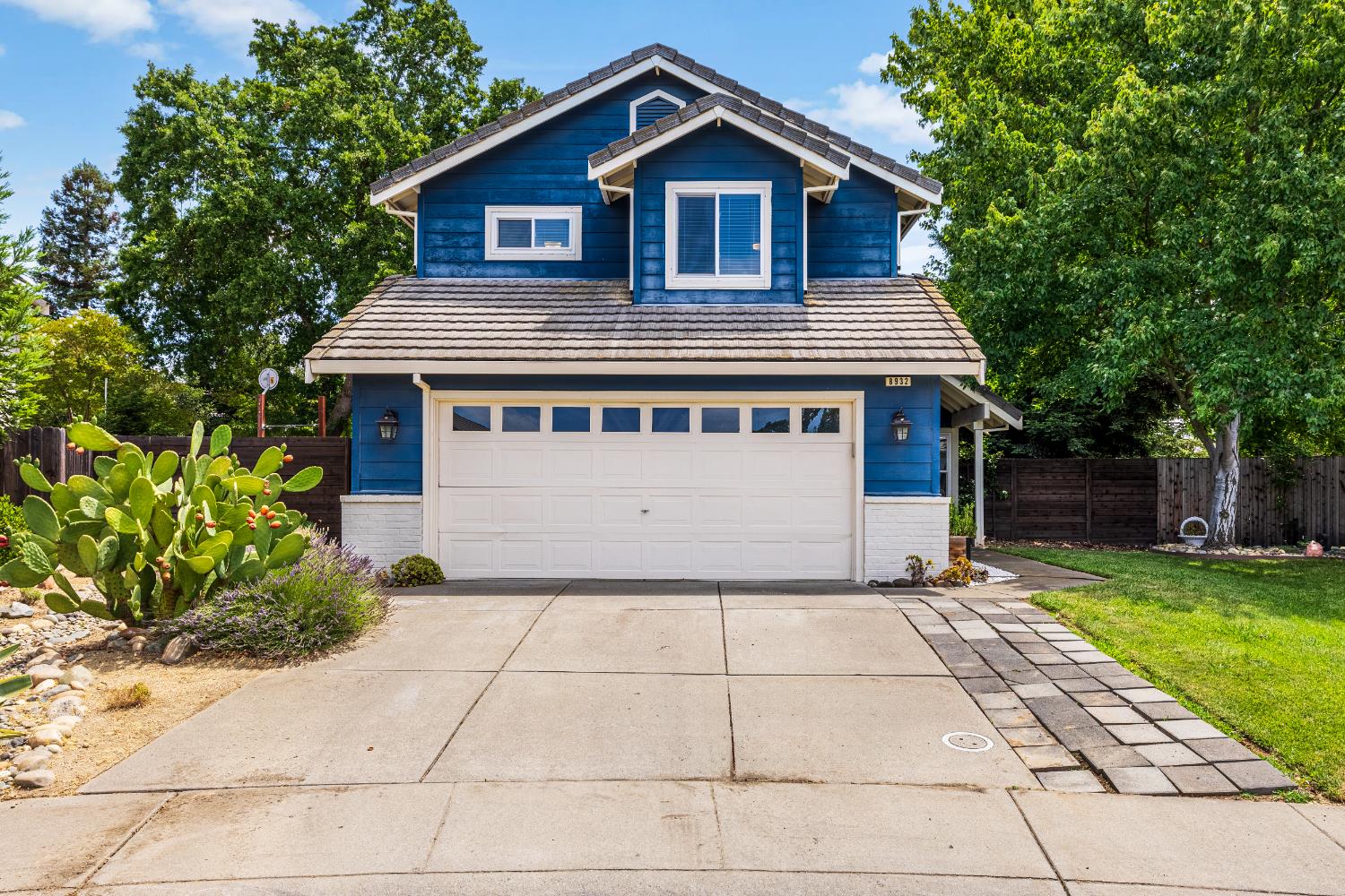 8932 Gemwood Way