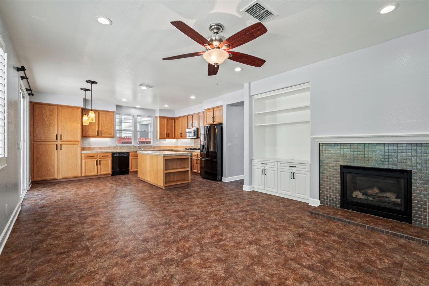 2764 Rogue River Circle