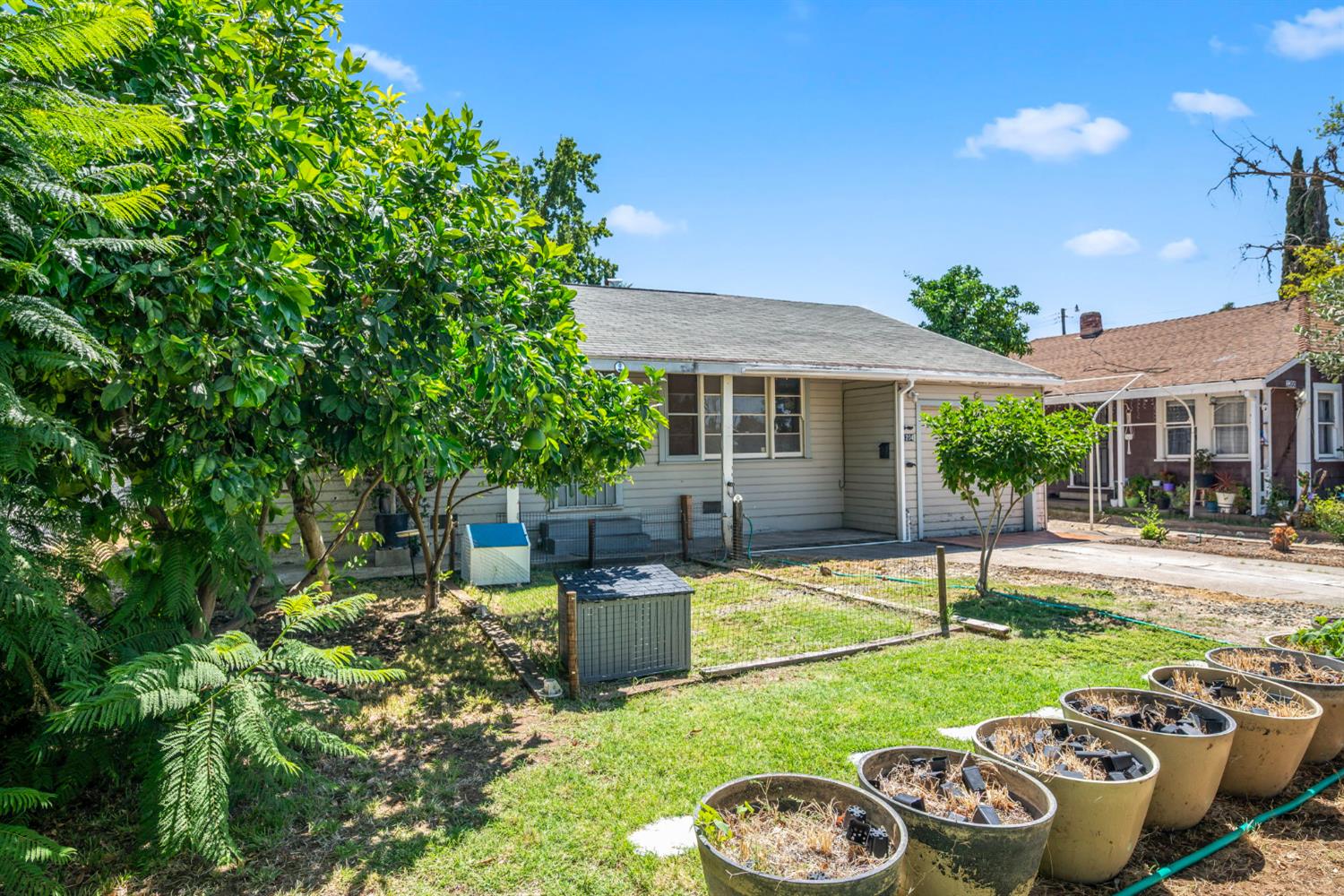 1204 El Monte Avenue