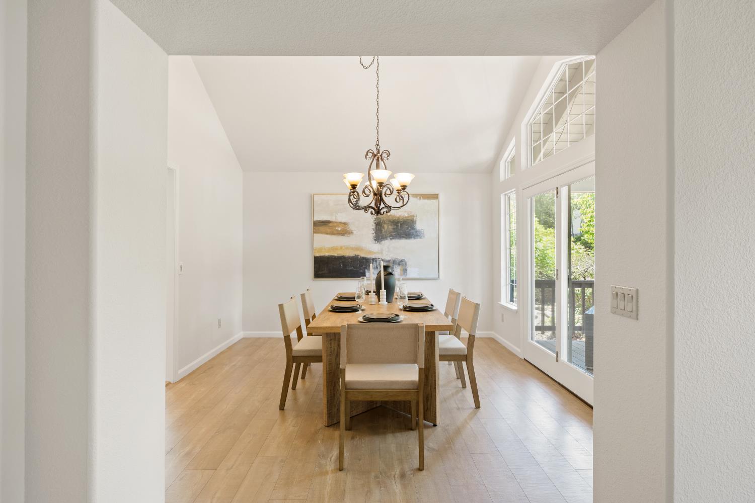 2964 Ridgeview Drive