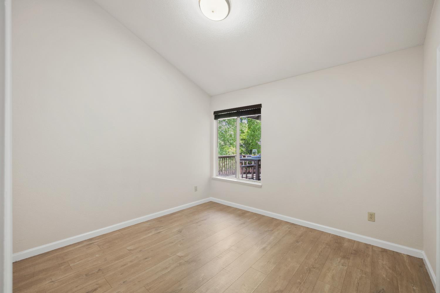 2964 Ridgeview Drive