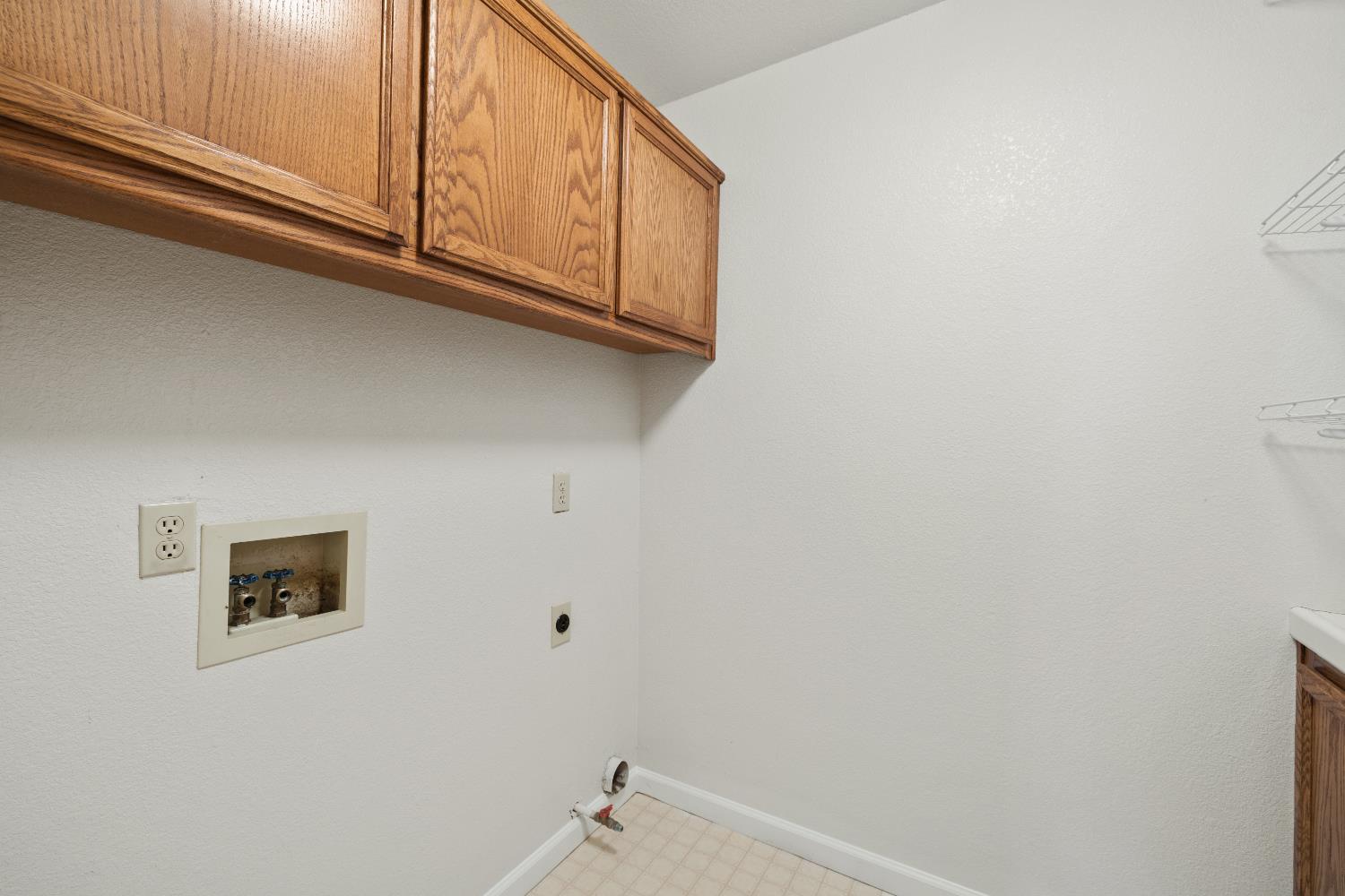 2964 Ridgeview Drive