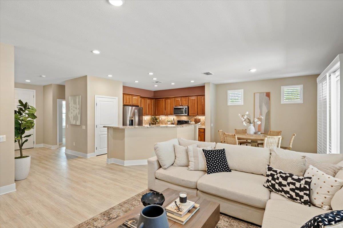 1613 Avian Hill Place