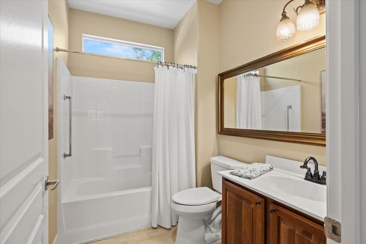 1613 Avian Hill Place