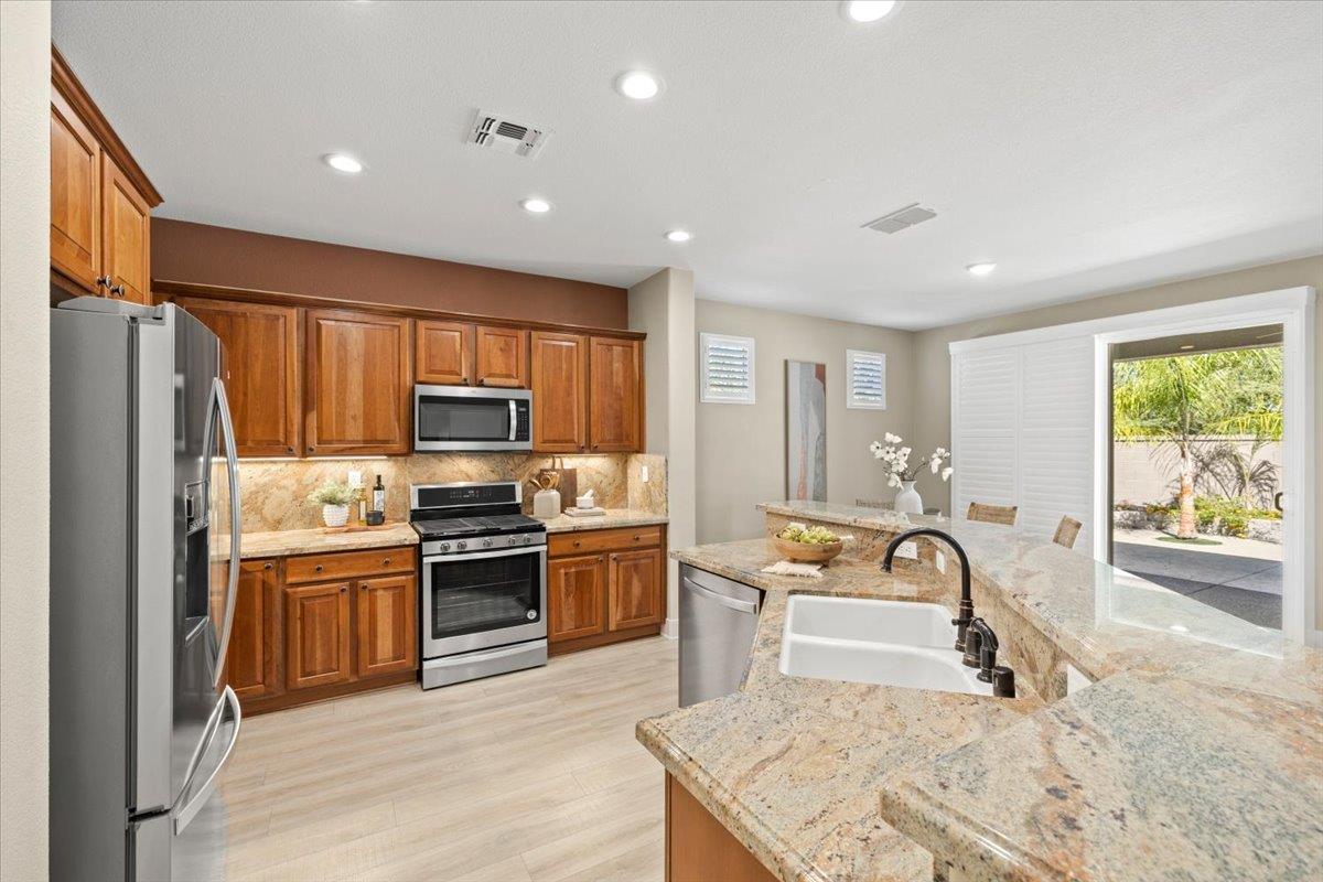 1613 Avian Hill Place