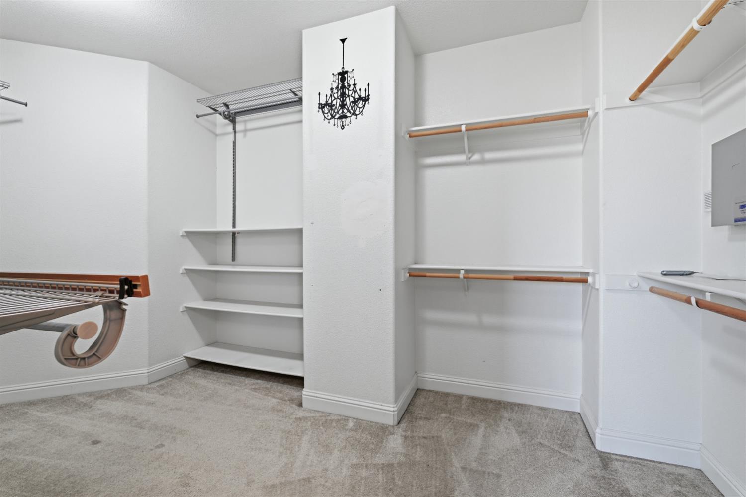 2153 Saddlebrook Way