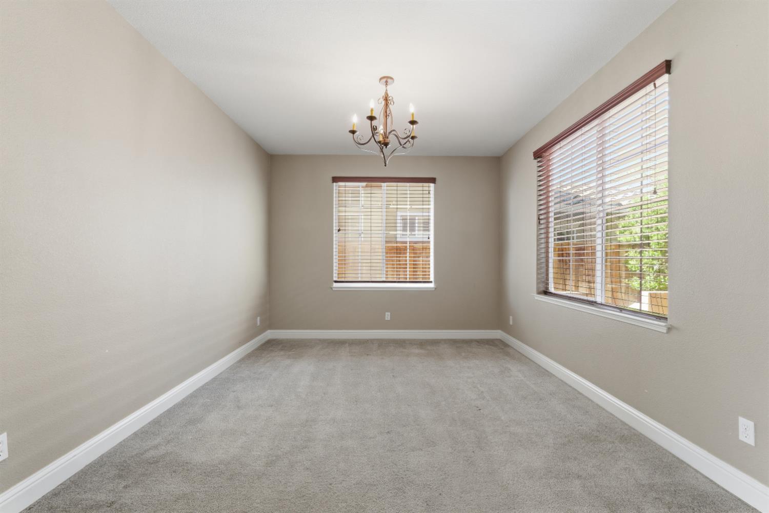 2153 Saddlebrook Way