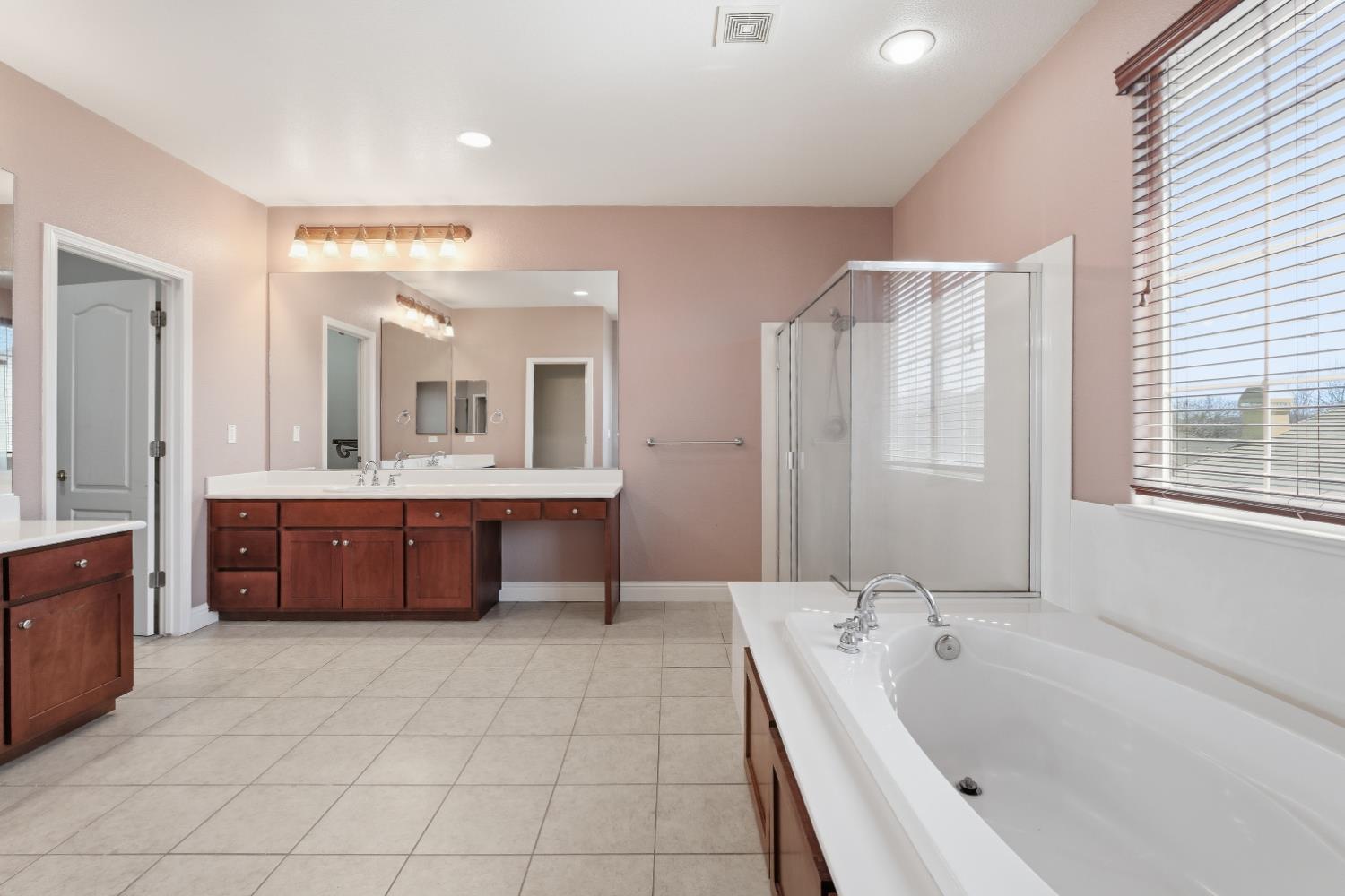 2153 Saddlebrook Way