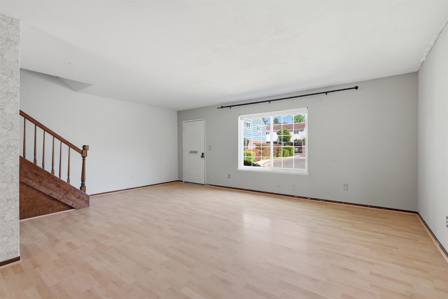 3923 Oak Villa Circle