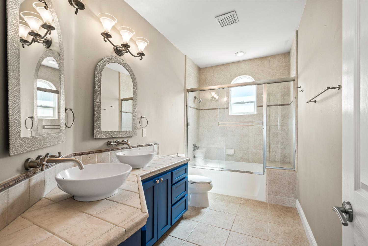 6439 Caddie Court