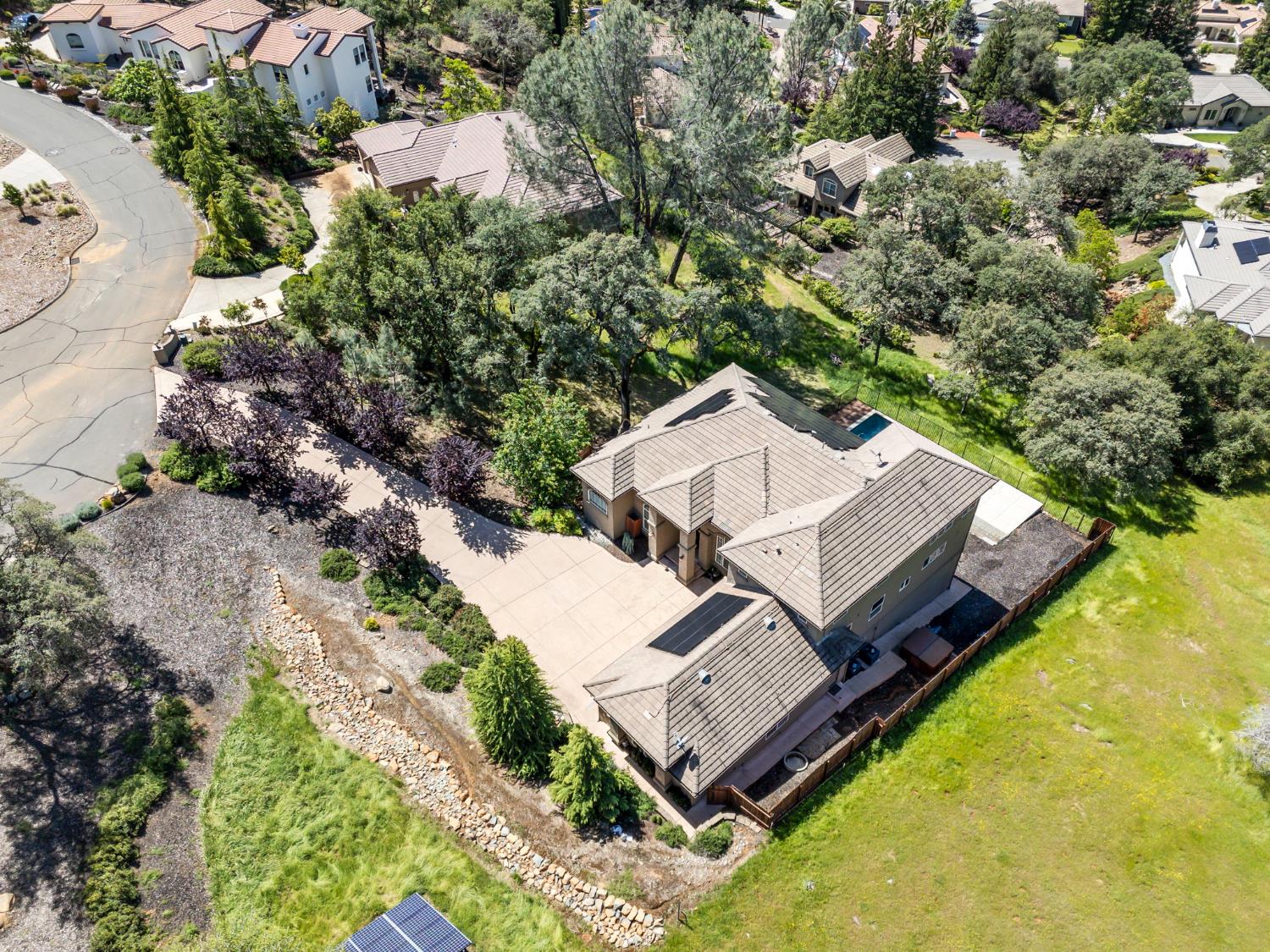 6439 Caddie Court