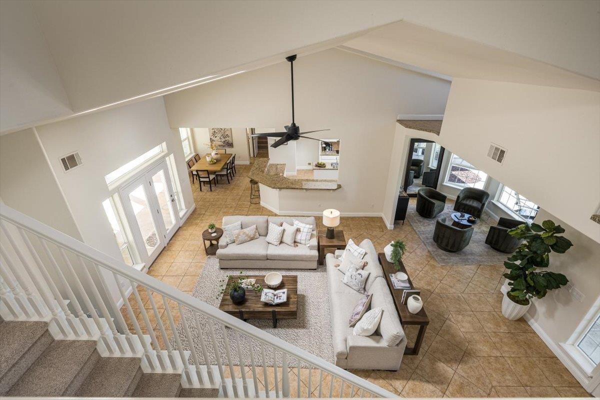 1200 W El Largo Drive