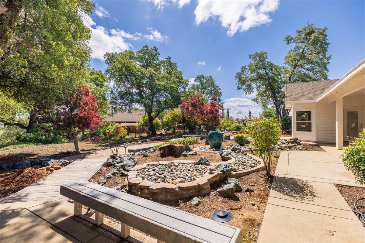 1200 W El Largo Drive