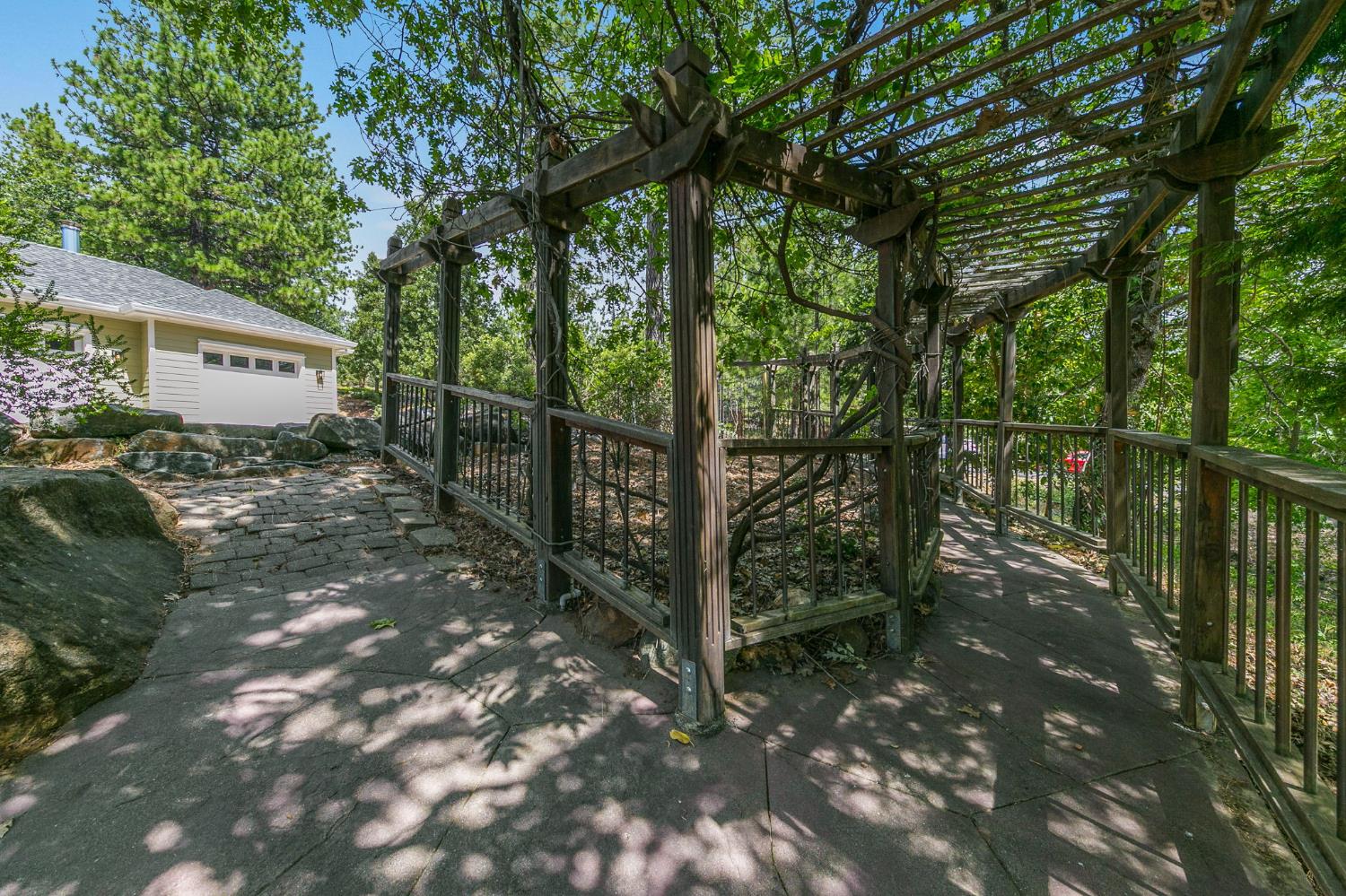 6060 Keeble Lane