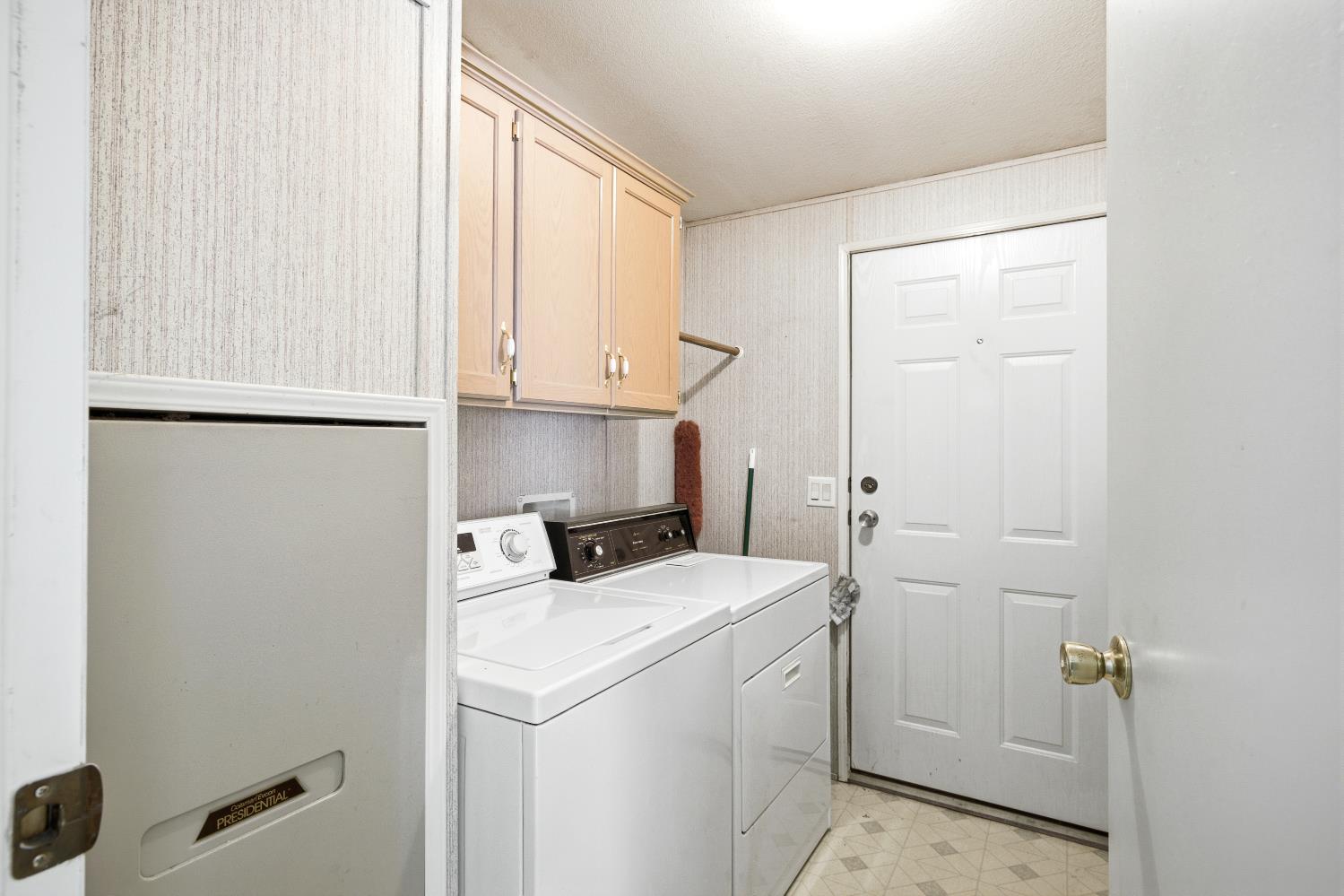 5281 Hidden Hollow Drive