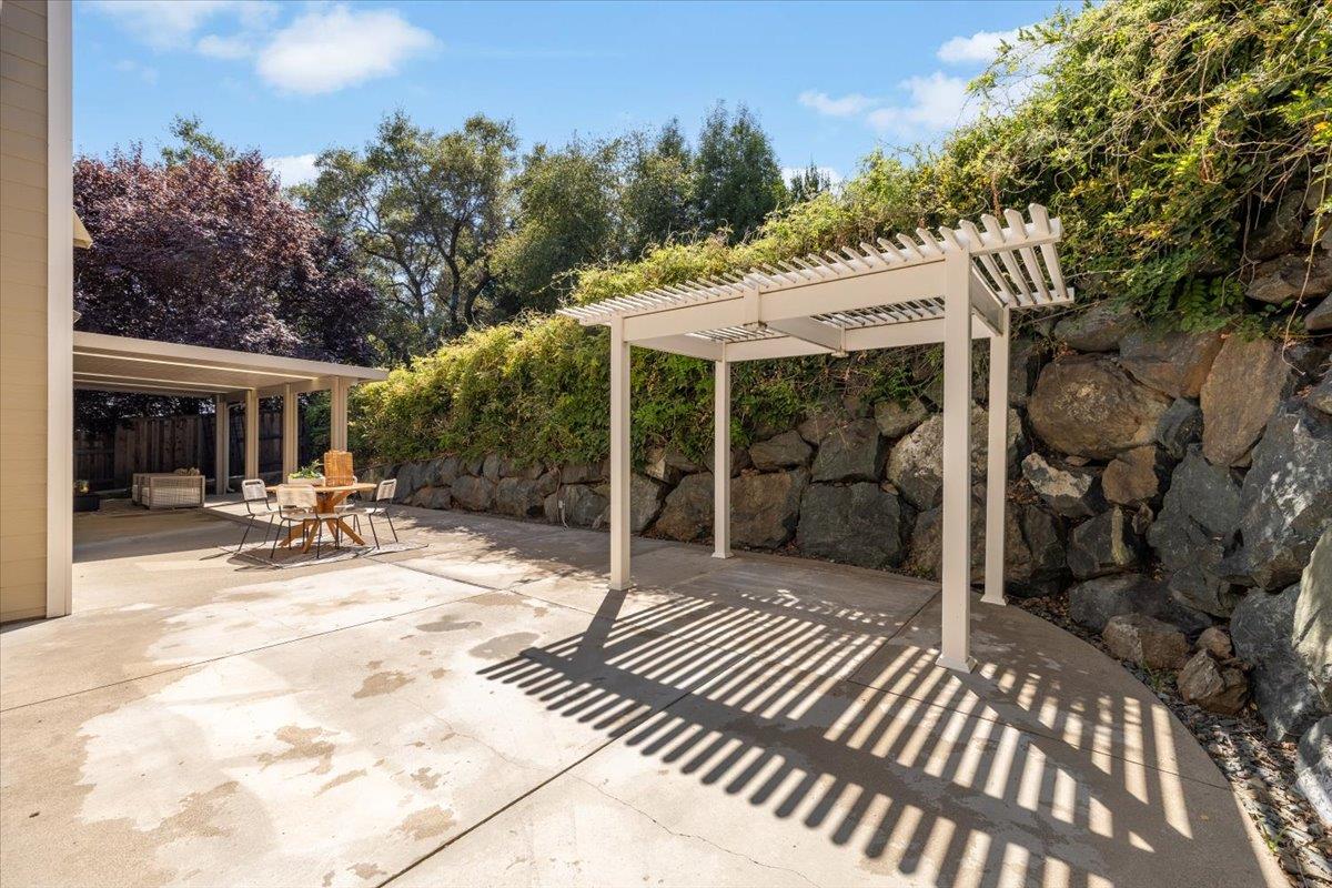 4102 Windsor Point Place