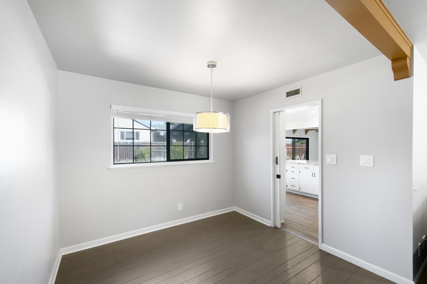 6030 Parkoaks Drive