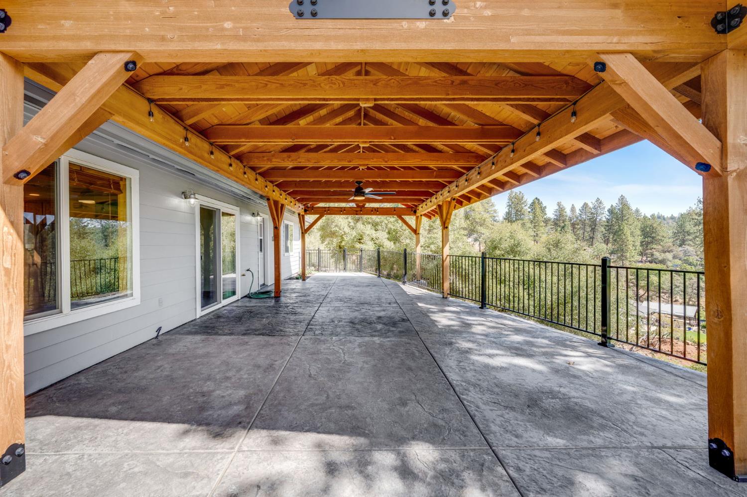 1715 Karen Way