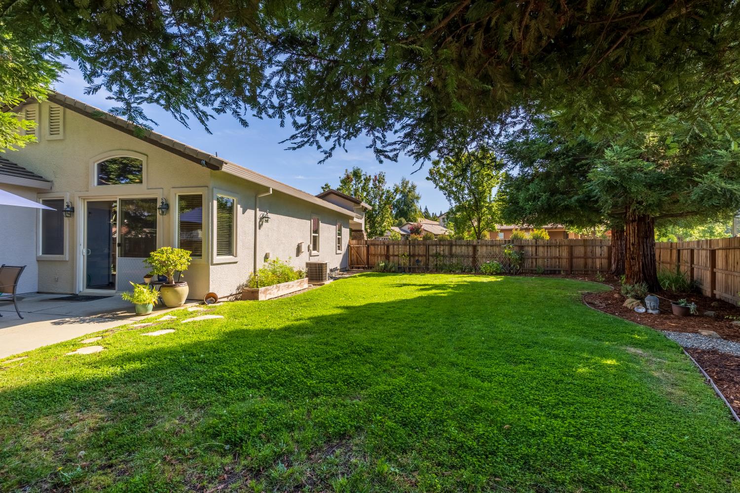 1626 Caislean Way
