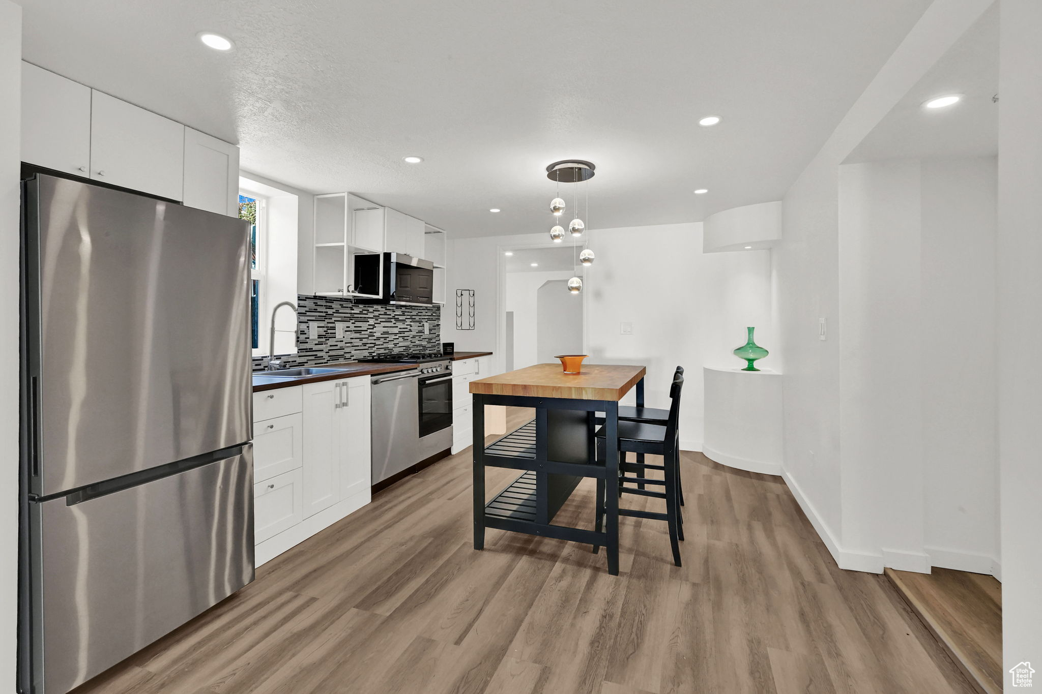 564 E 11TH AVE #A
