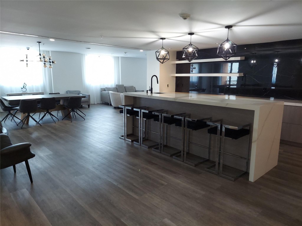 100 N Federal Hwy 840