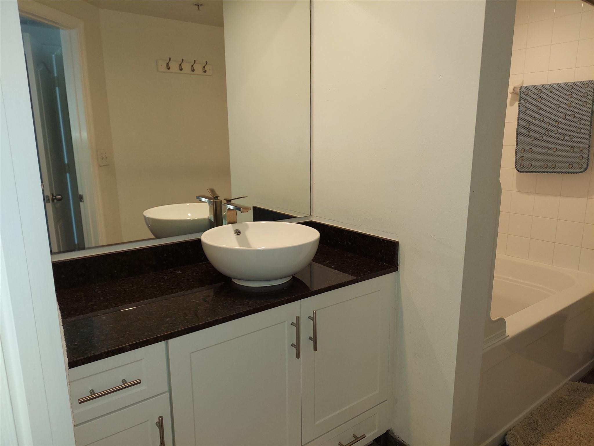 100 N Federal Hwy 840