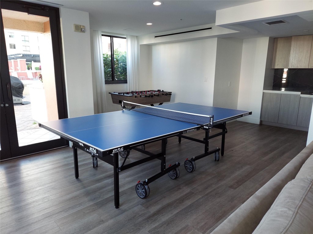 100 N Federal Hwy 840