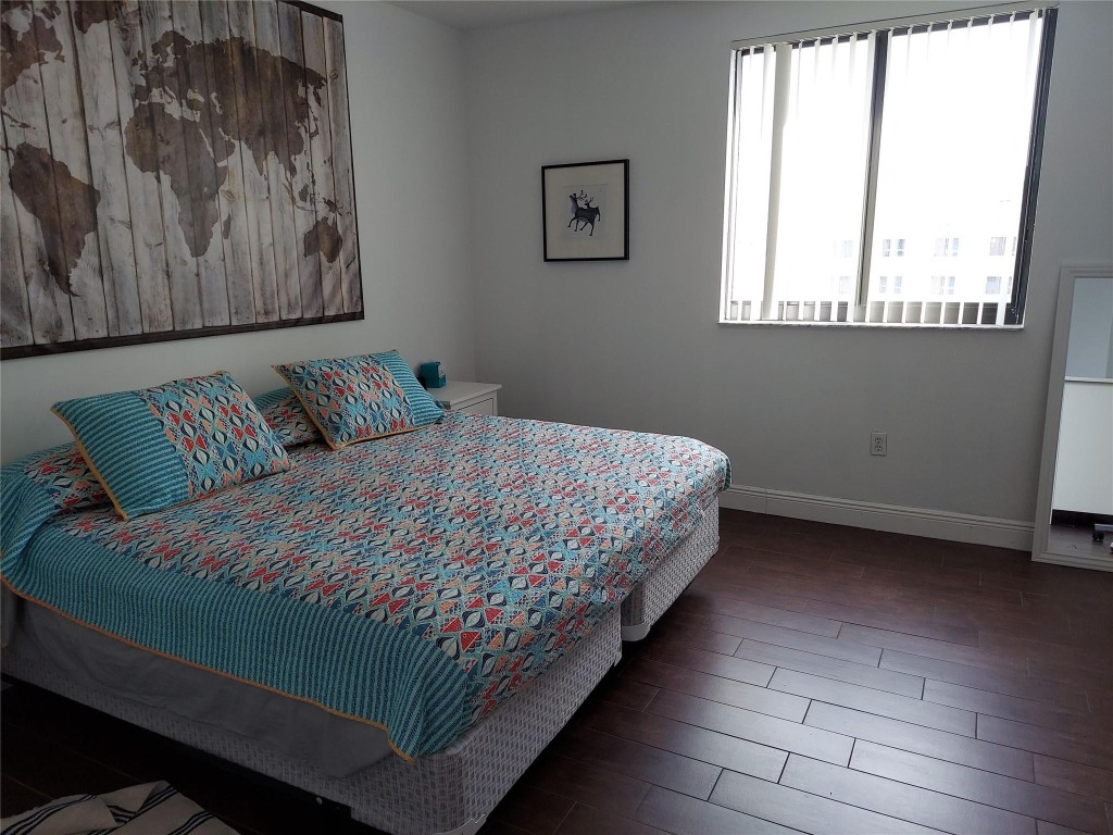 100 N Federal Hwy 840