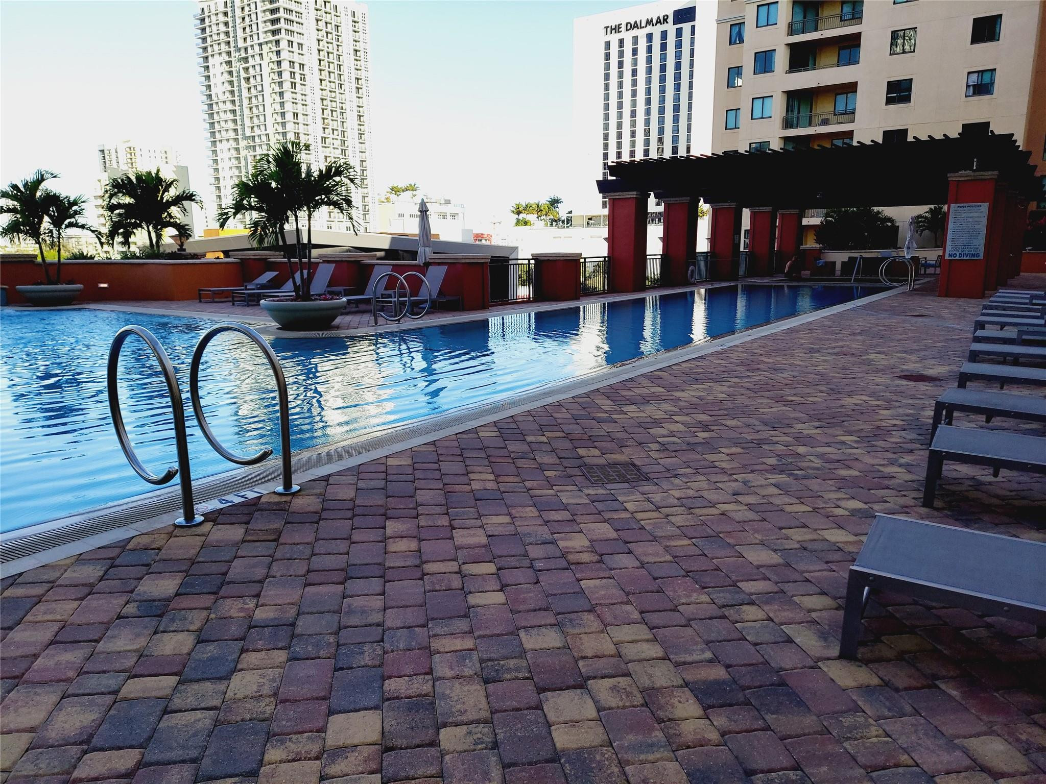 100 N Federal Hwy 840