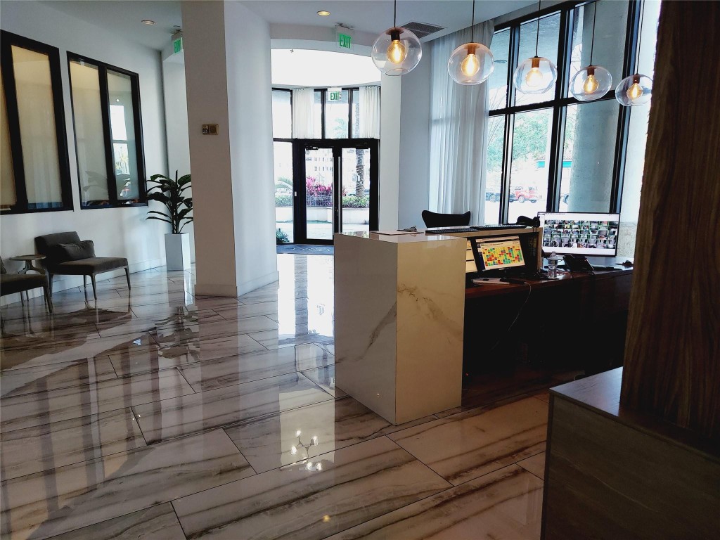 100 N Federal Hwy 840