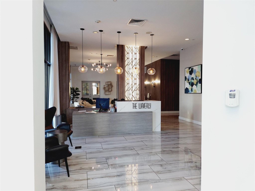 100 N Federal Hwy 840