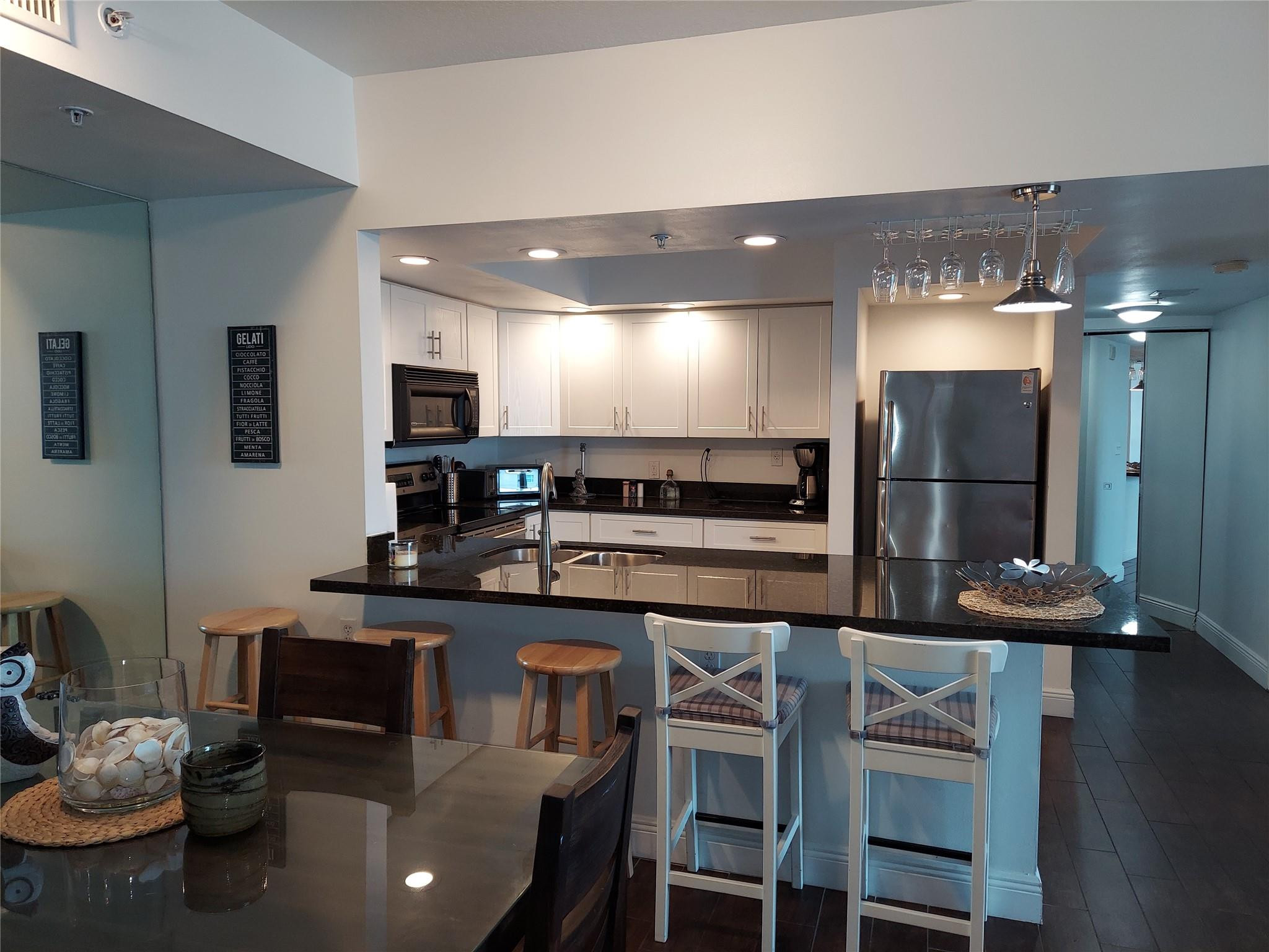 100 N Federal Hwy 840