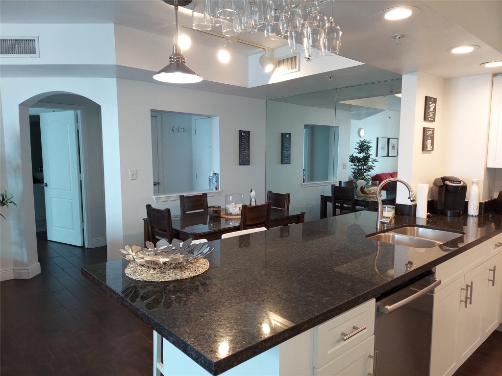 100 N Federal Hwy 840