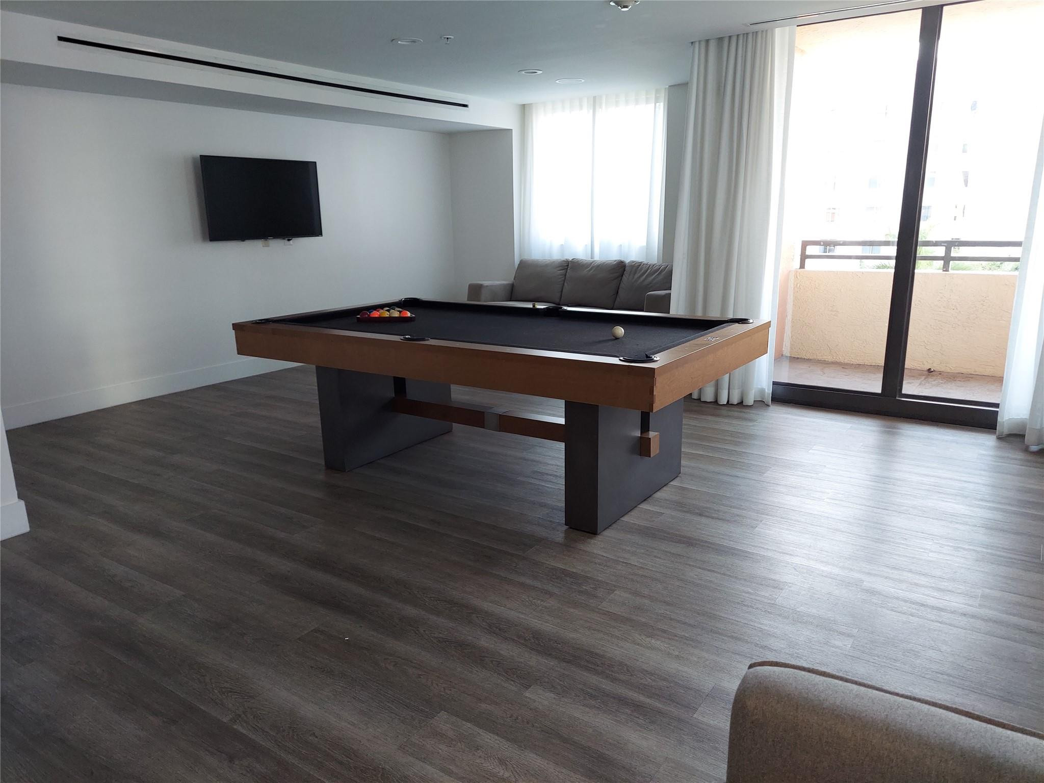 100 N Federal Hwy 840