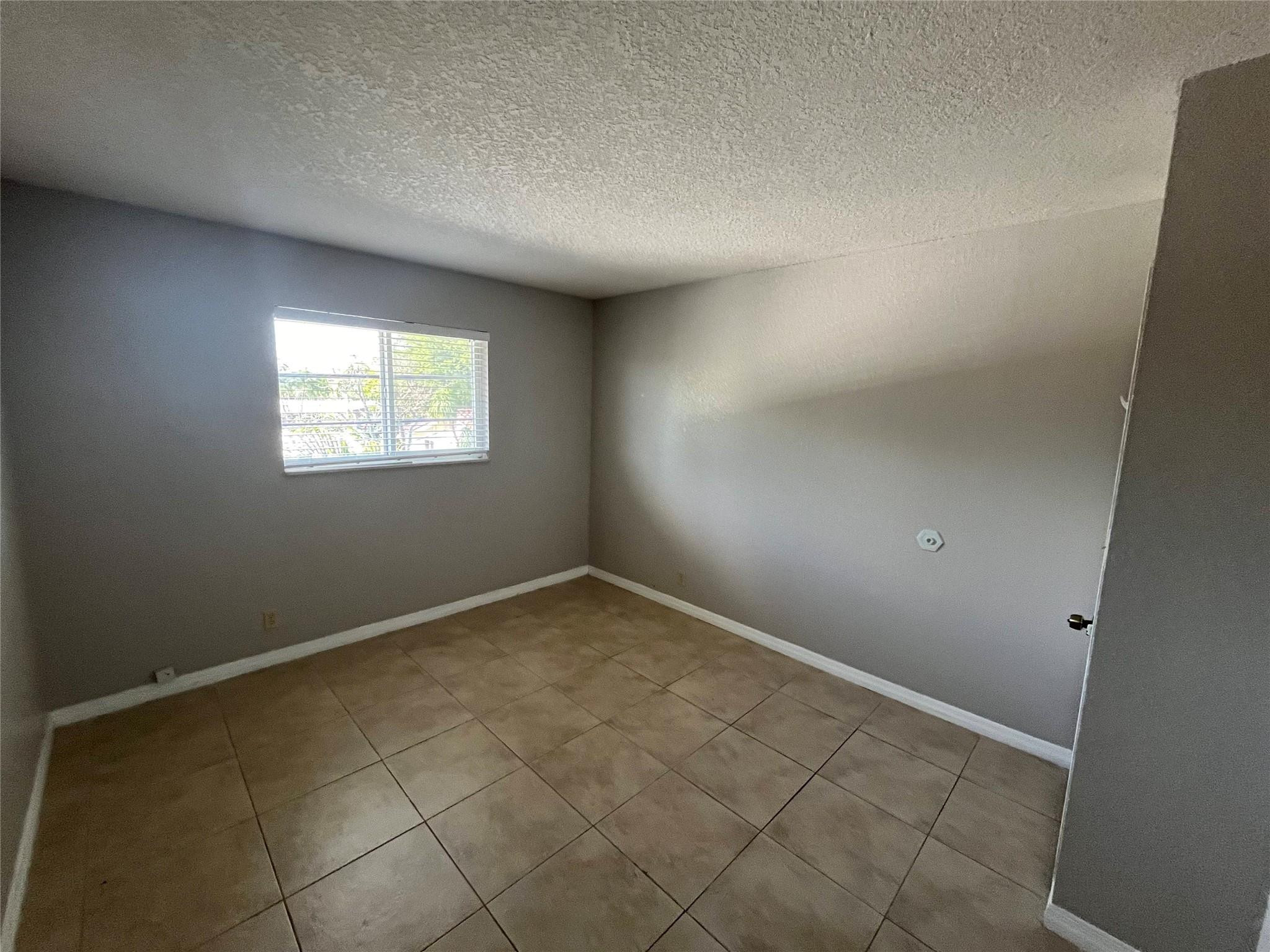 2020 NE 56TH ST 208