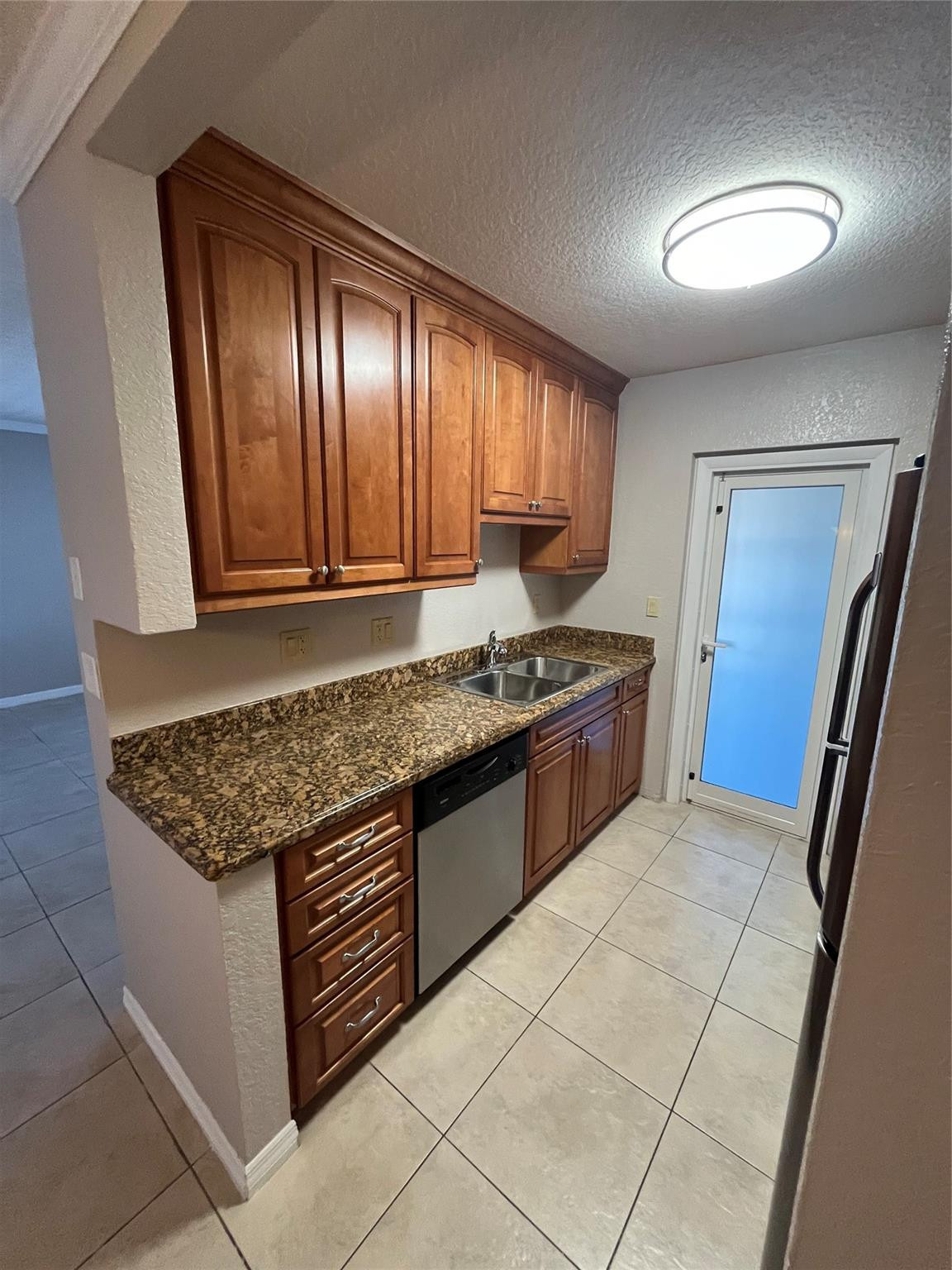 2020 NE 56TH ST 208