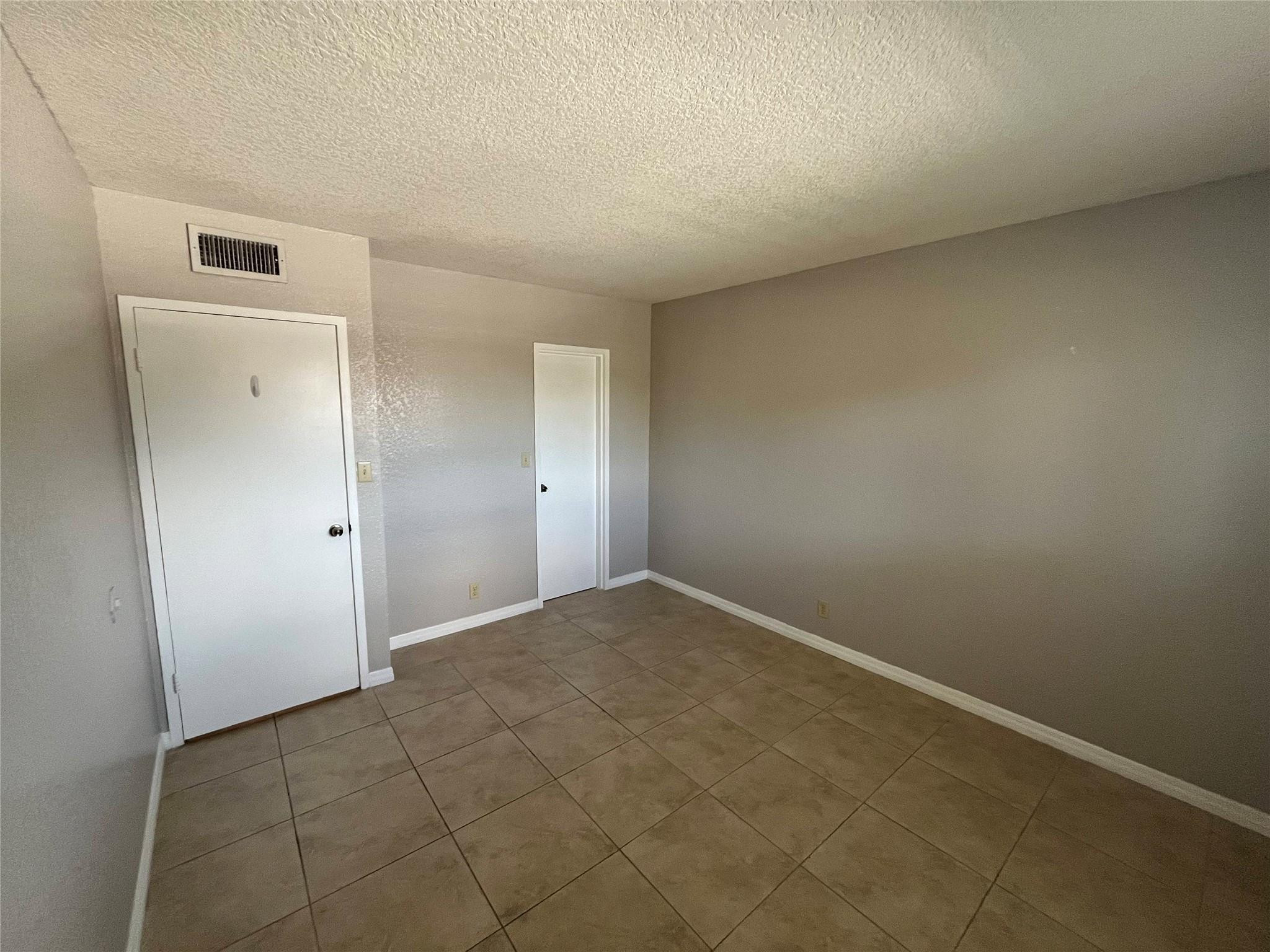 2020 NE 56TH ST 208