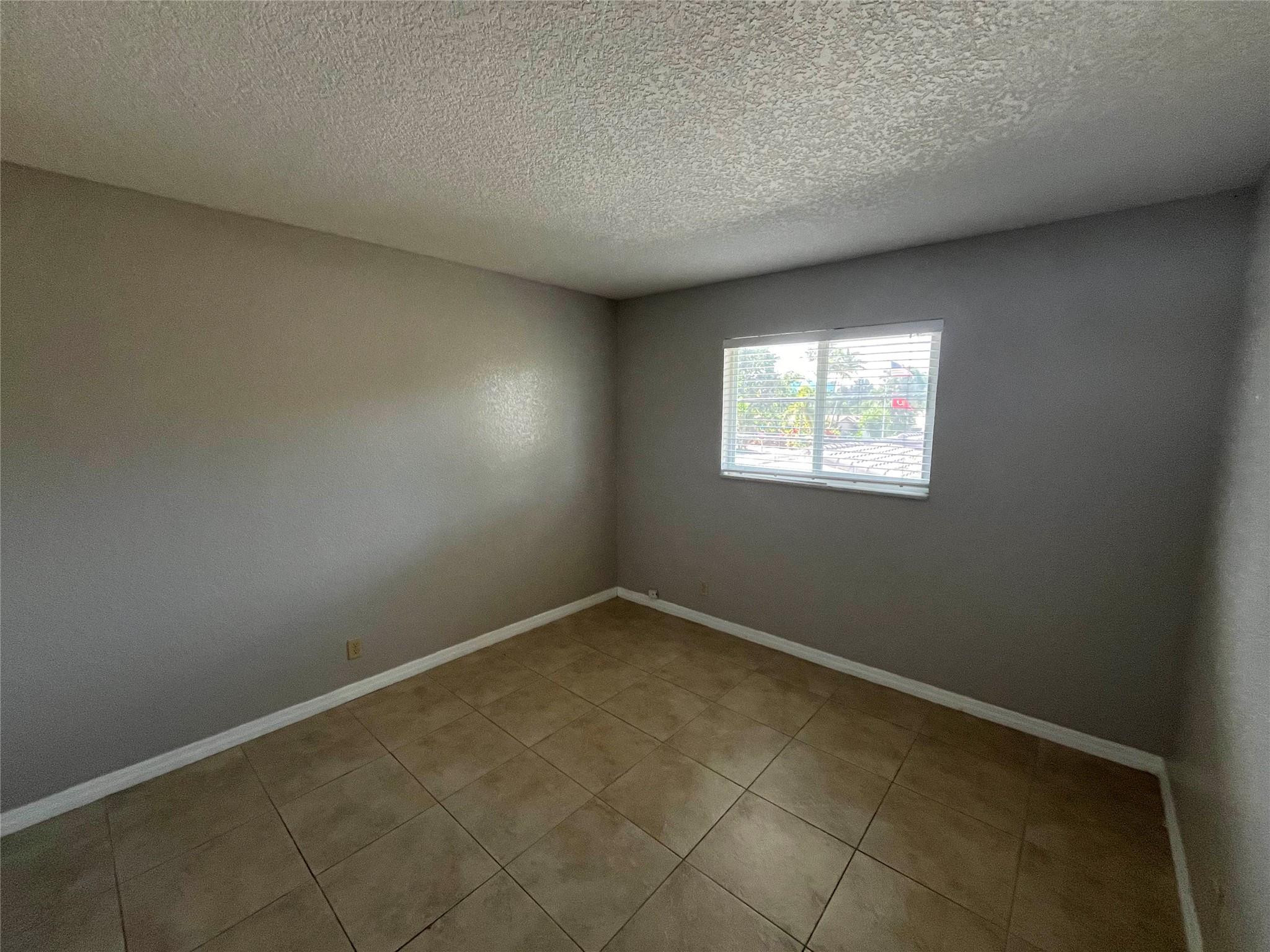 2020 NE 56TH ST 208