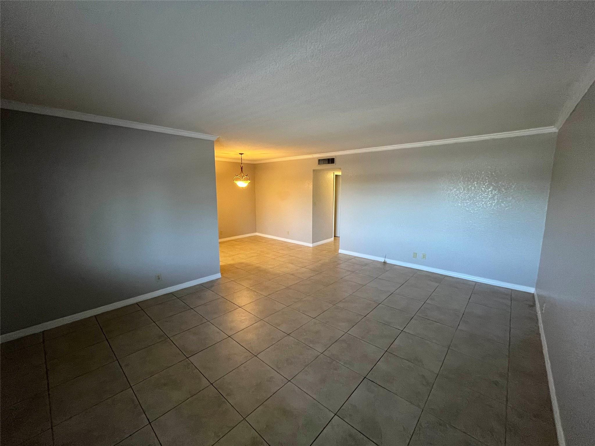 2020 NE 56TH ST 208