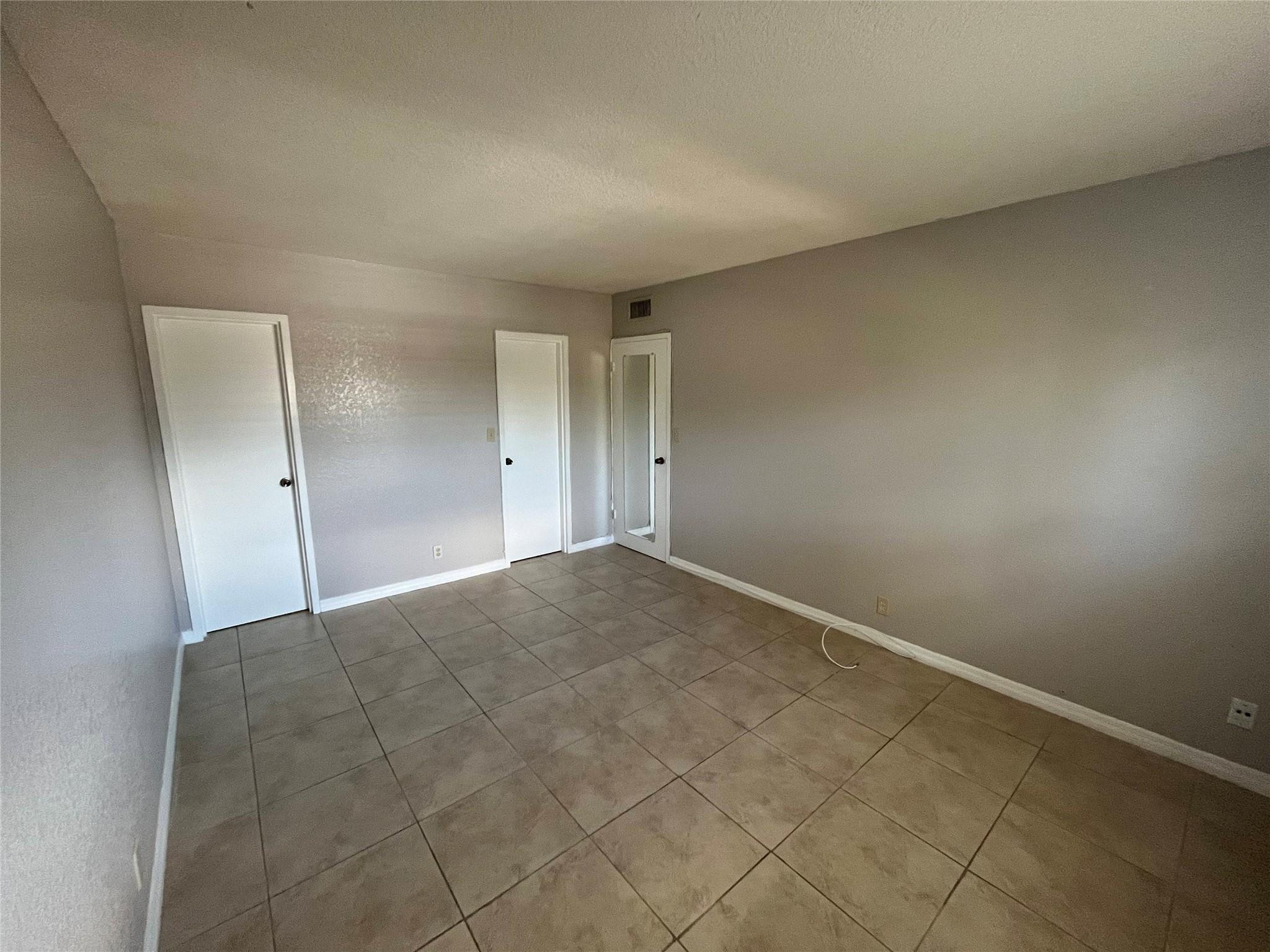 2020 NE 56TH ST 208